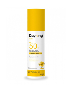 DAYLONG KIDS LAIT SOLAIRE SPF50+ 150ML : La Protection Solaire Idéale pour Vos Enfants  Offrez à vos enfants une protection solaire optimale avec le lait solaire enfant DAYLONG KIDS SPF50+. Spécialement conçu pour la peau délicate des plus jeunes, ce lait solaire assure une défense efficace contre les rayons UVA et UVB. Grâce à sa formule légère et non grasse, il s'applique facilement et pénètre rapidement, garantissant ainsi un confort maximal tout au long de la journée.  Les moments de jeu au soleil ne seront plus une source d'inquiétude. Avec le lait solaire DAYLONG, vous pouvez profiter de chaque instant en toute sérénité. Voici quelques avantages clés :  Protection solaire SPF50 pour une sécurité accrue Résistant à l'eau, idéal pour les activités aquatiques Texture agréable qui ne colle pas Convient aux peaux sensibles Ne laissez pas le soleil gâcher les plaisirs estivaux de vos enfants. Choisissez DAYLONG KIDS LAIT SOLAIRE SPF50+ pour une protection fiable et adaptée à leur peau fragile.  Composition  Eau, diéthylamino hydroxybenzoyl hexyl benzoate, méthoxycinnamate d'éthylhexyle, bis-éthylhexyloxyphénol méthoxyphényl triazine, C12-15 alkyl benzoate, dibutyl adipate, dicaprylyl carbonate, pentylène glycol, méthylène bis-benzotriazolyl tétraméthylbutylphénol (nano), diméthicone, éthylhexyl triazone, alcool, phosphate de cétyle, glycérine, alcool cétylique, triéthanolamine, panthénol, tocophérol, lécithine, carbomère, décyle glucoside, propylène glycol, gomme xanthane, BHT, poudre de jus de feuille d'Aloe Barbadensis